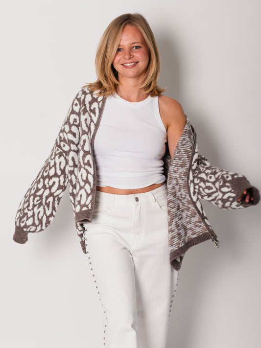 Leo Oversize Zipper Strickjacke - Leo/Coffee/Weiß