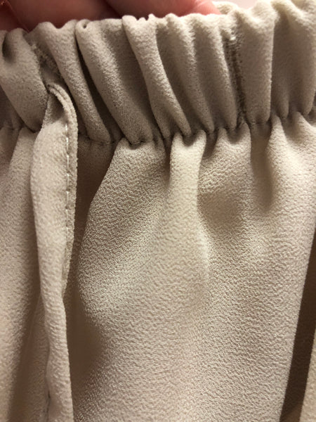 B-Ware 829. Flowy Volant Skort beige