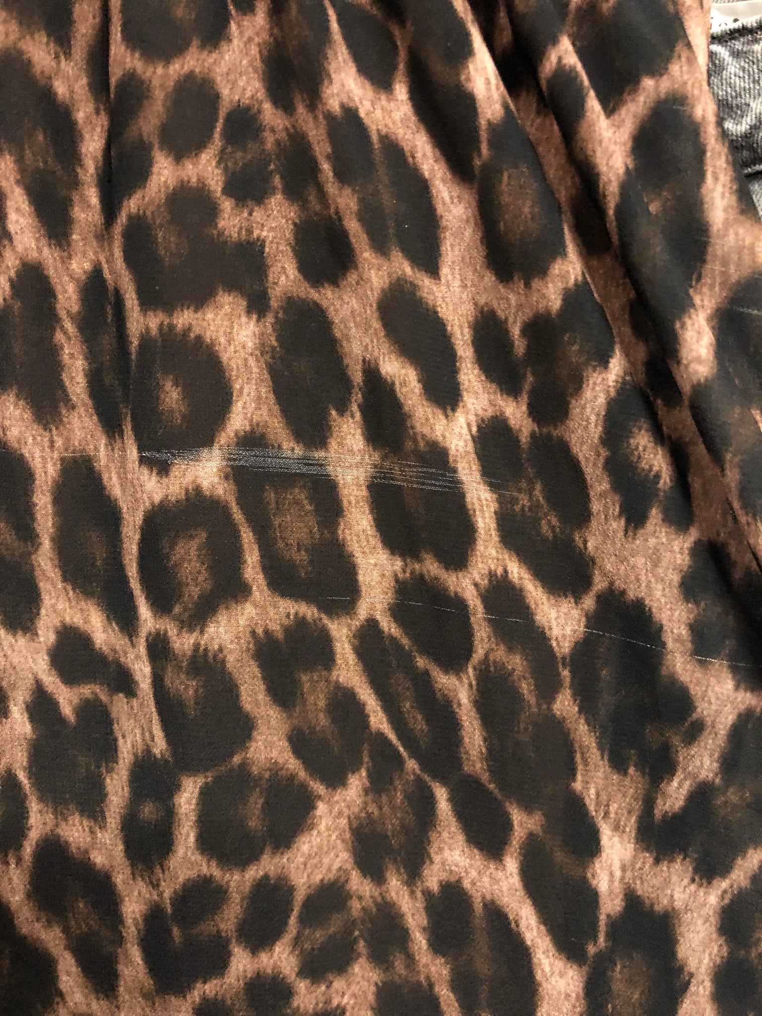 B-Ware 847. Grace Volant Rock - Leo