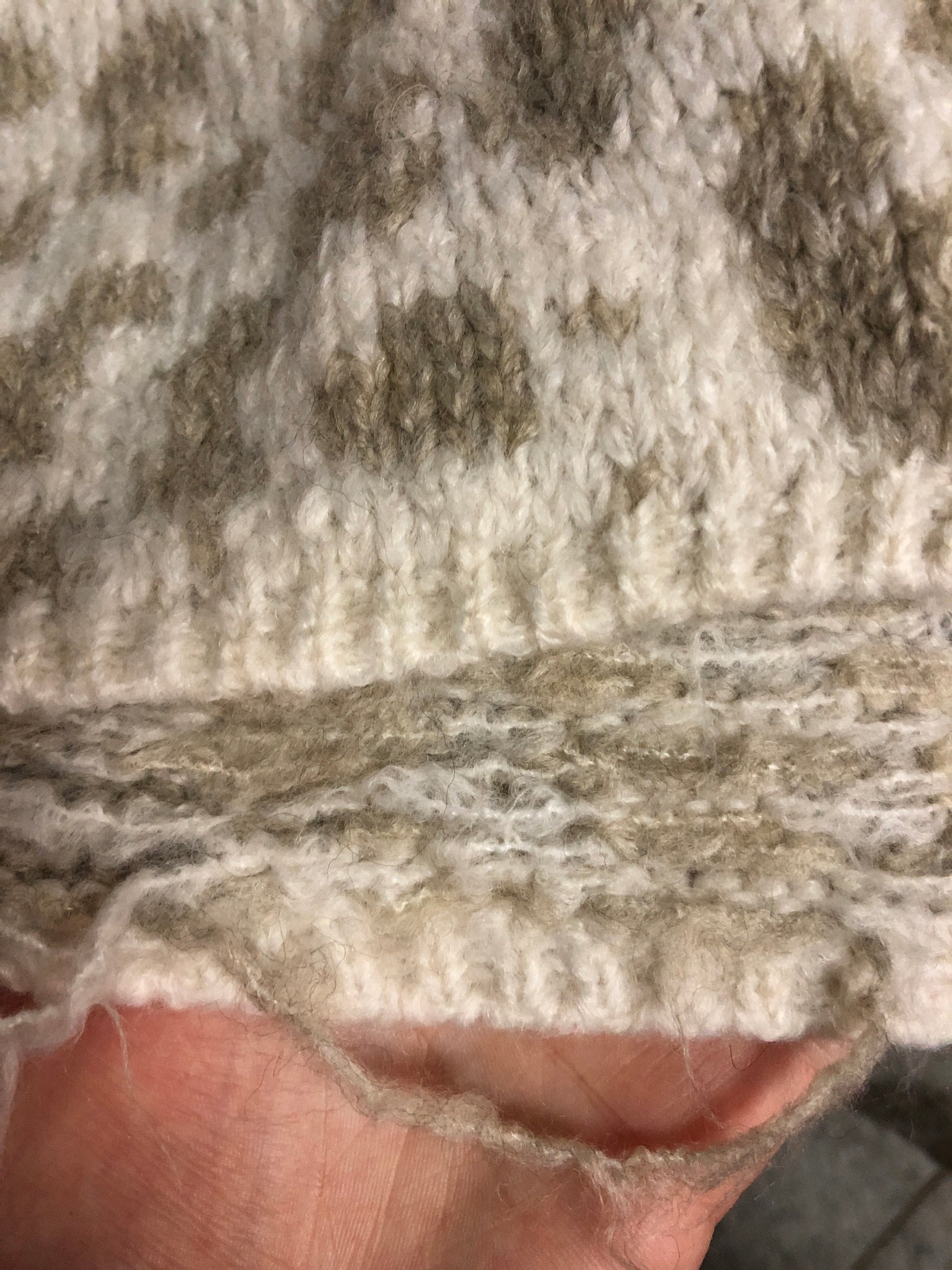 B-Ware 836. Leo Strickjacke - Beige
