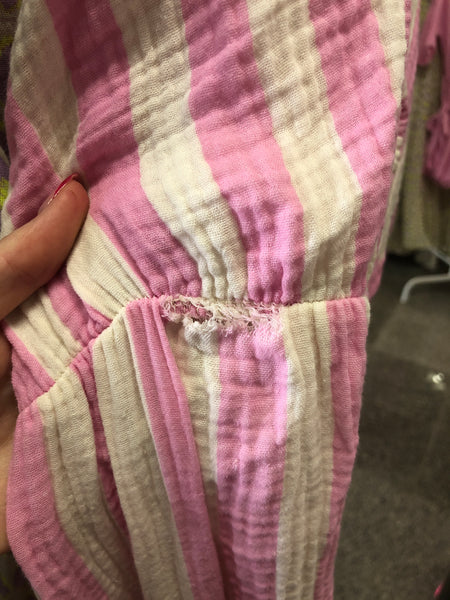 B-Ware 735. Leonora Musselin Kleid -  Streifen/Rosa