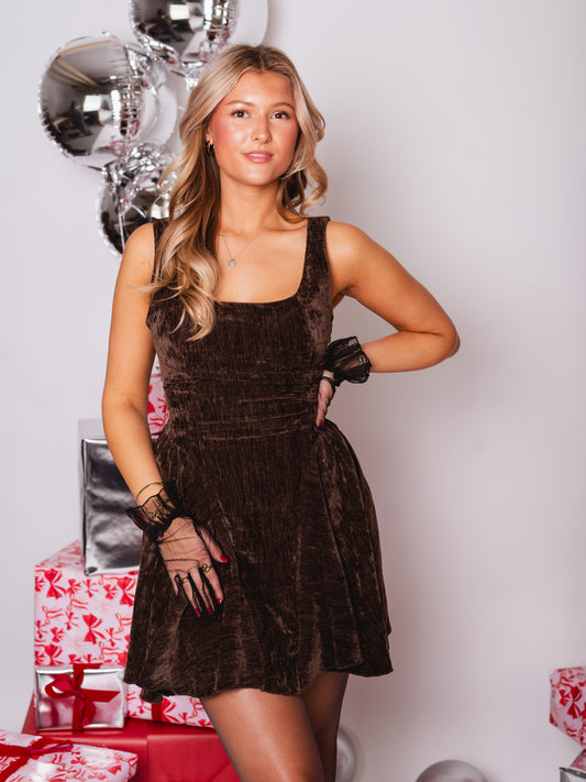 B-Ware 782. Audrey Samt Kleid - Braun