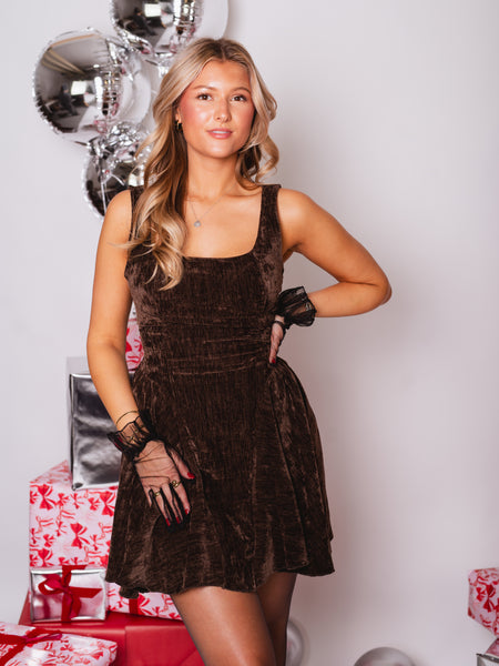 B-Ware 782. Audrey Samt Kleid - Braun
