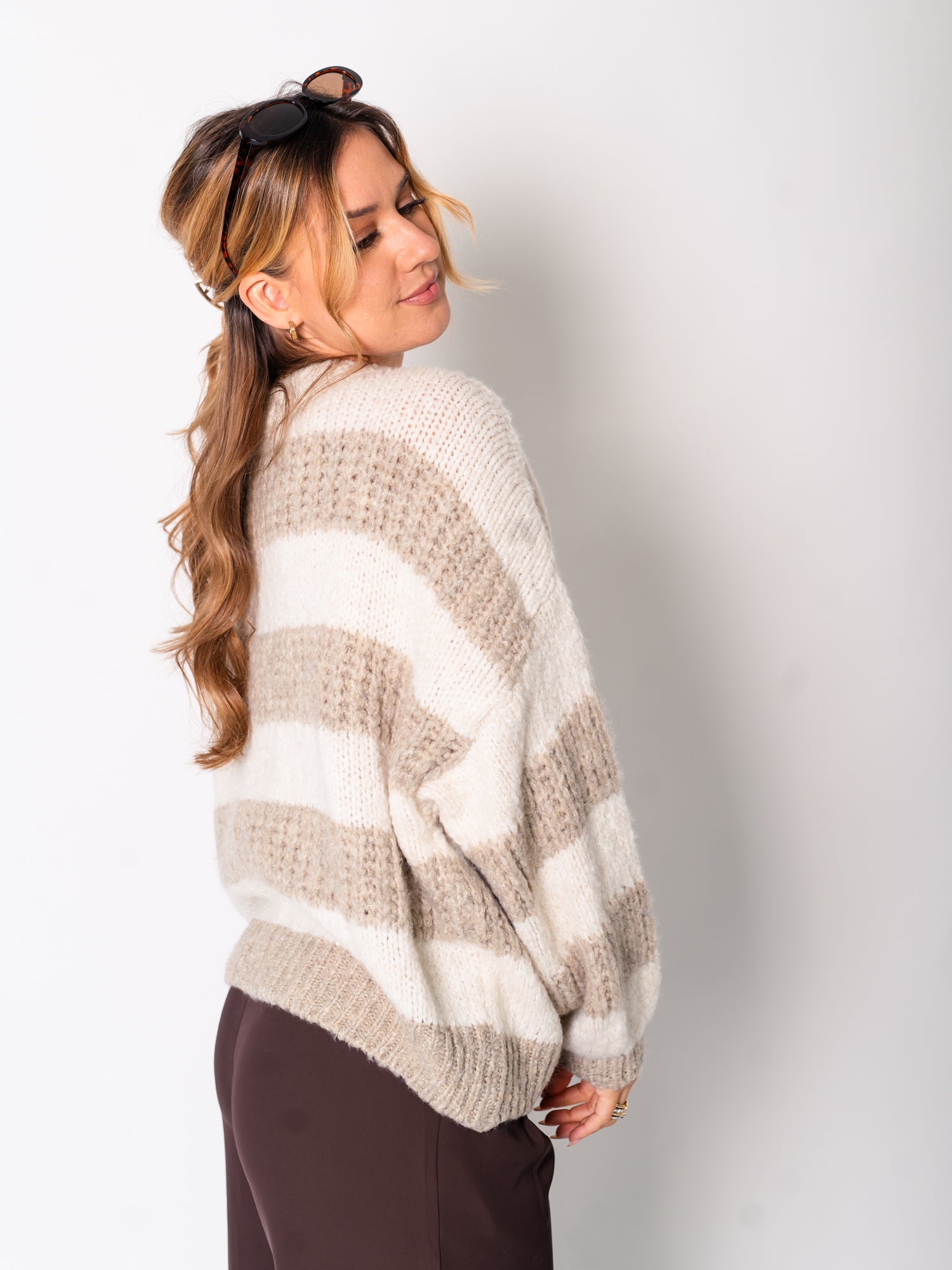 Mara Strick Pullover - Creme/Taupe