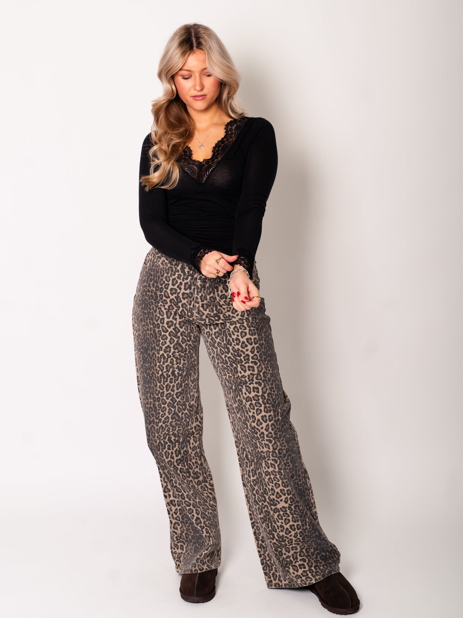 Lace Cashmere Longsleeve - Schwarz