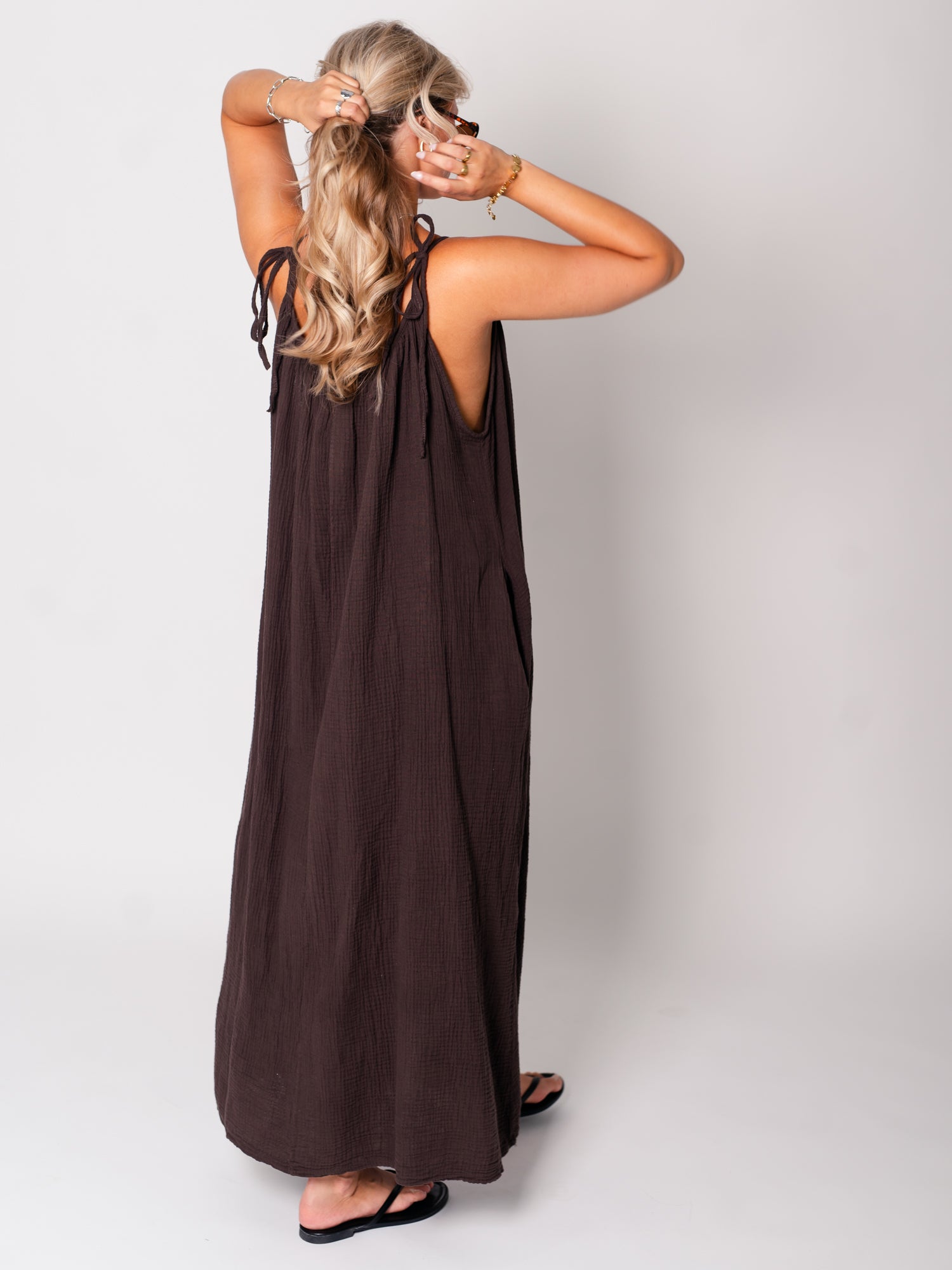 Silvia Musselin Maxi Kleid - Espresso