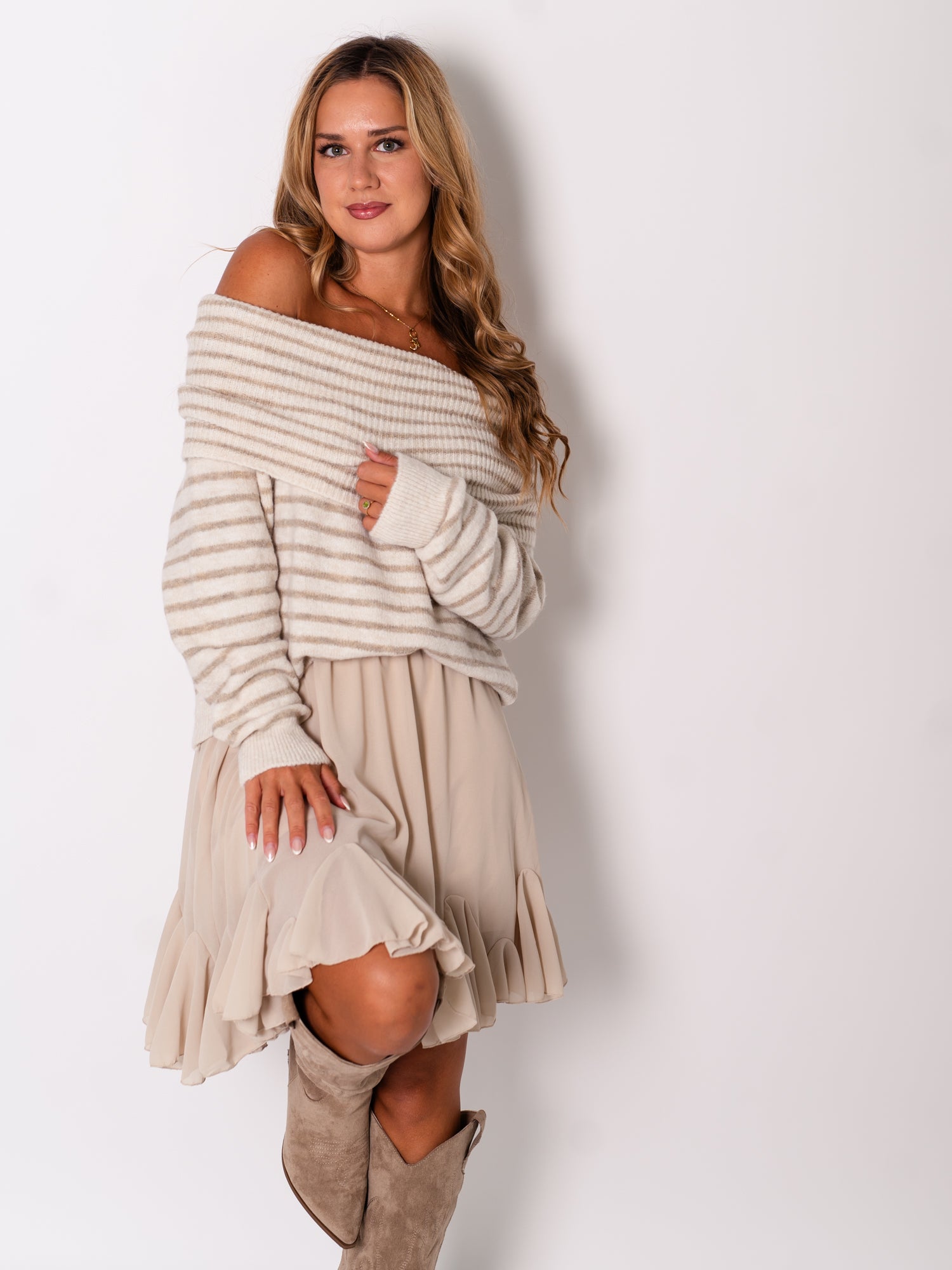 Sally Offshoulder Pullover - Beige