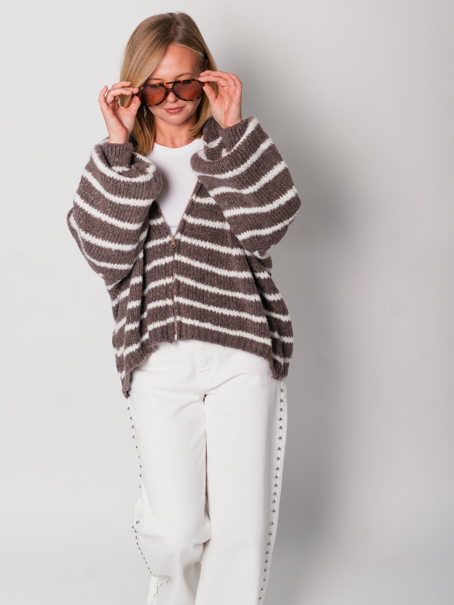 Oversize Zipper Strickjacke -  Streifen/Coffee/Creme