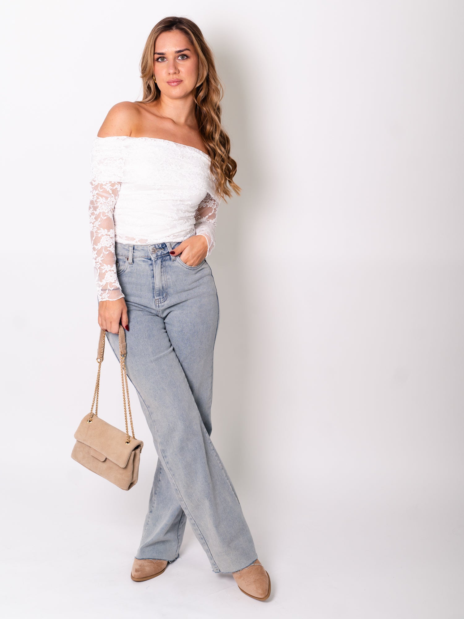 Timeless Offshoulder Shirt - Weiß