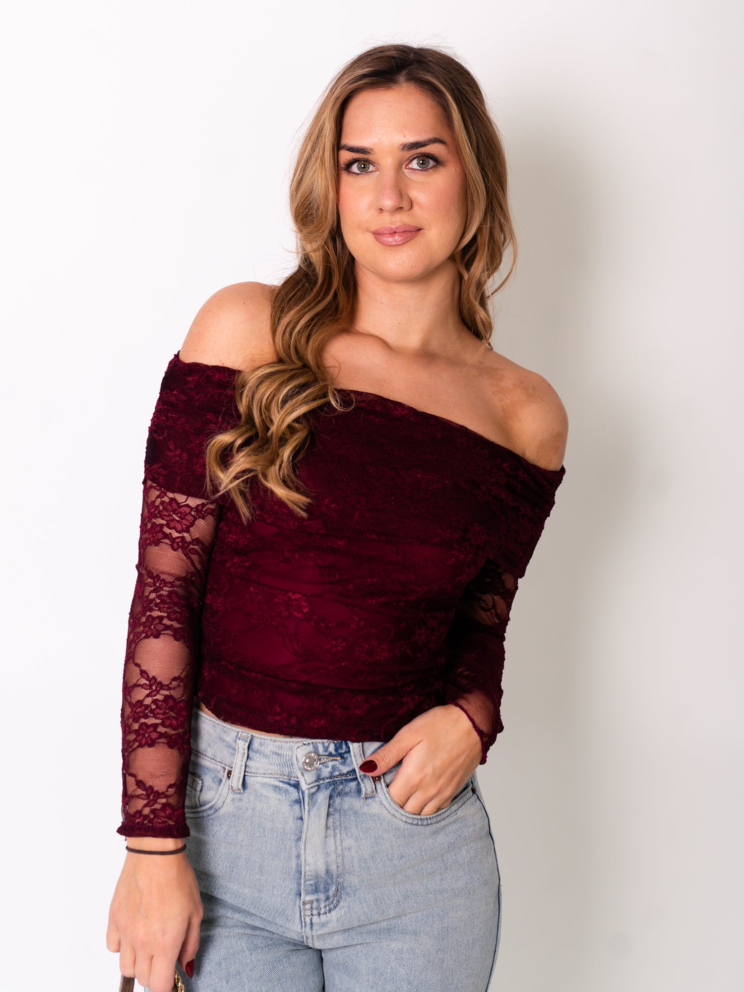 Timeless Offshoulder Shirt - Weinrot