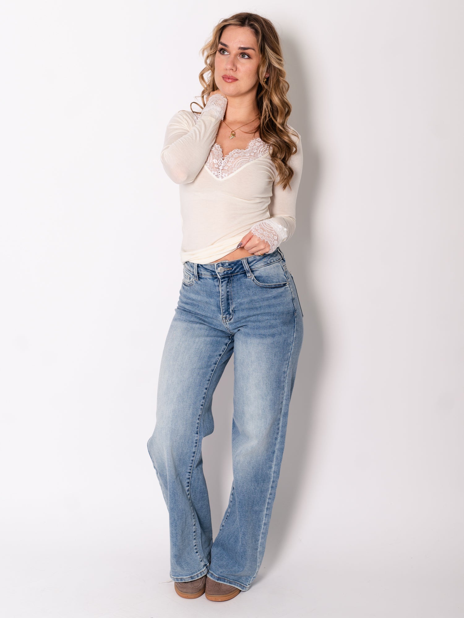 Lace Cashmere Longsleeve - Cremeweiß