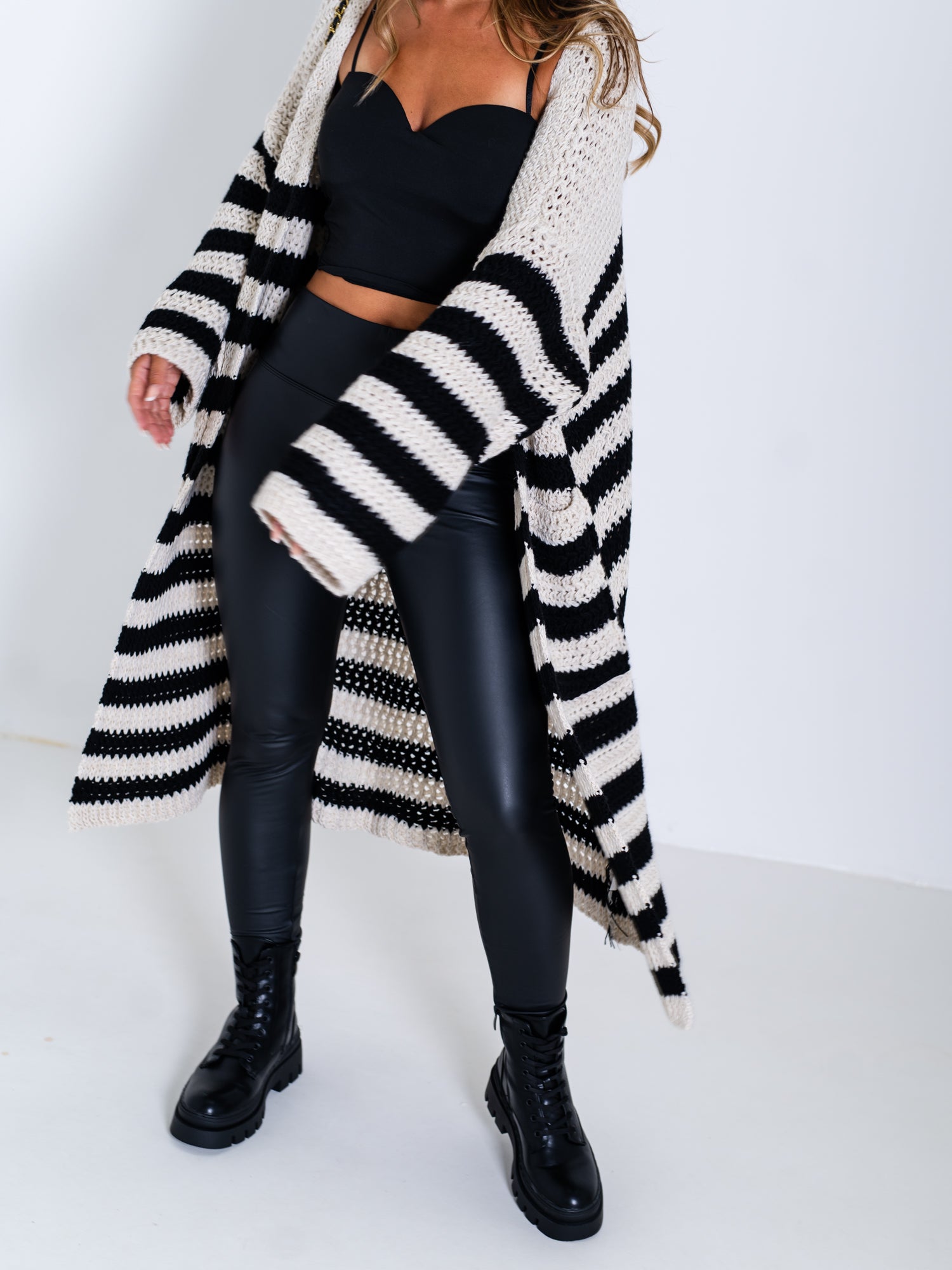 Stripes Strickjacke - Beige/Schwarz