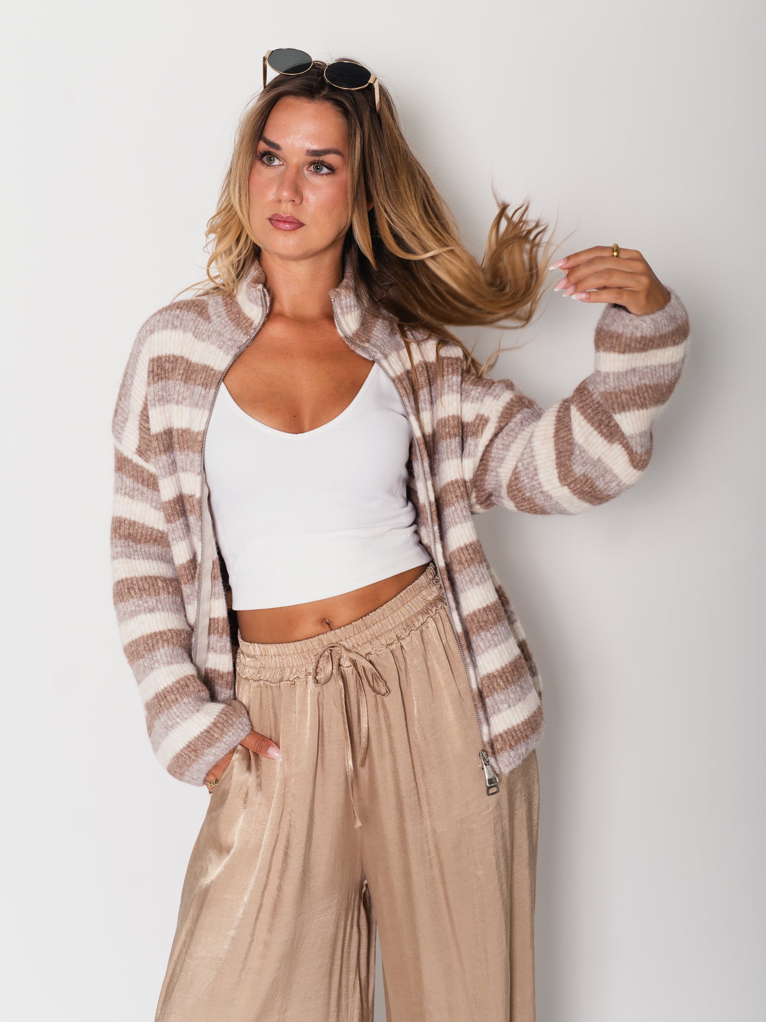 Zip Up Streifen Cardigan - Taupe/Beige/Braun