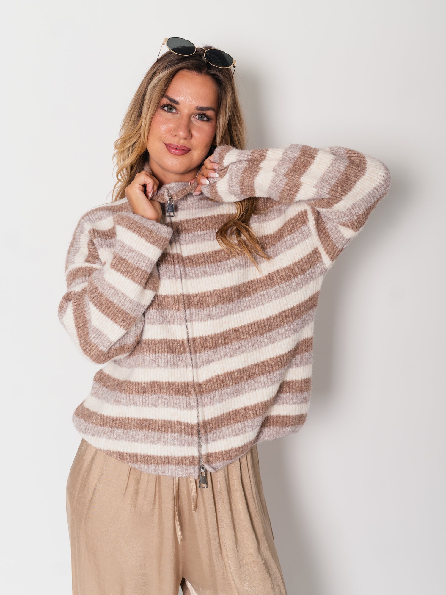 Zip Up Streifen Cardigan - Taupe/Beige/Braun