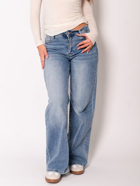 Josy Straight Leg Jeans - Graublau