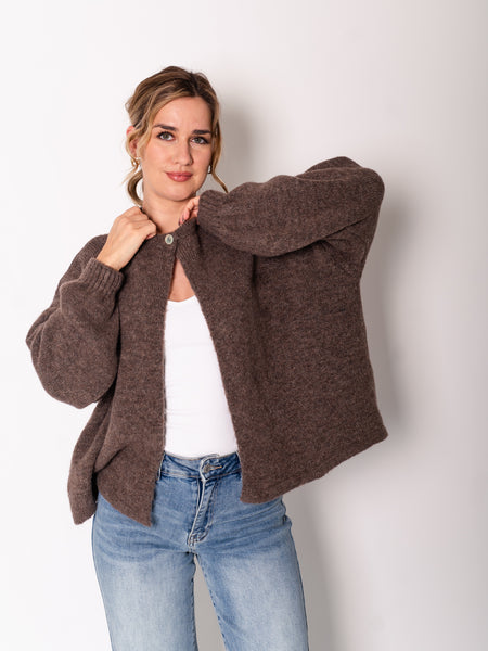 Simple Button Strickjacke - Coffee